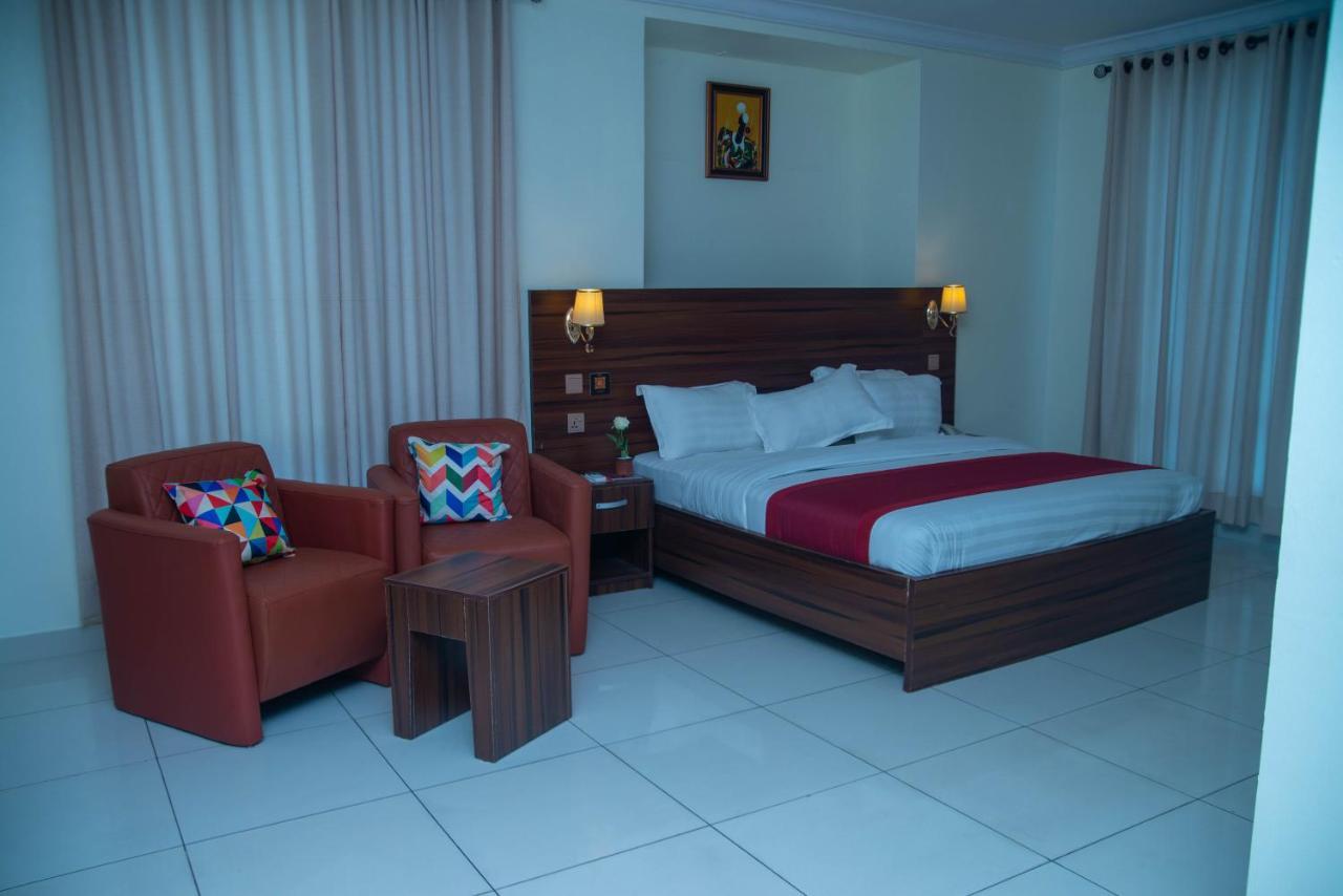 Posh Hotel And Suites Victoria Island Lagos Extérieur photo