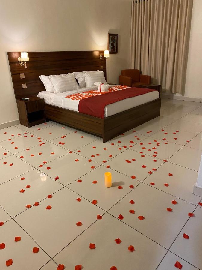 Posh Hotel And Suites Victoria Island Lagos Extérieur photo