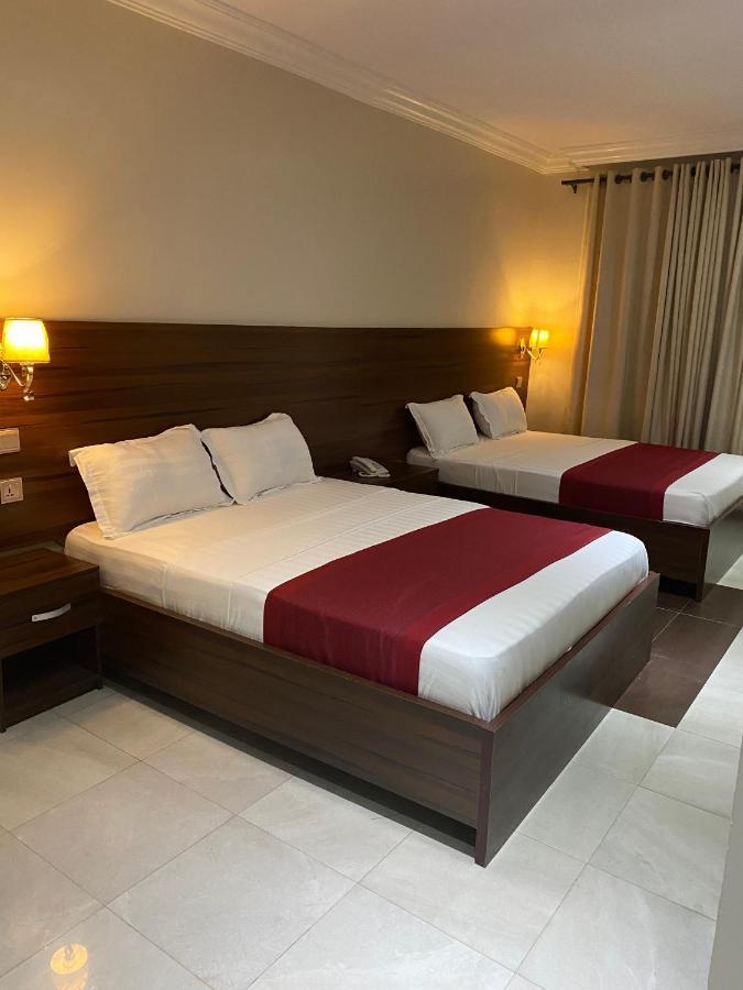 Posh Hotel And Suites Victoria Island Lagos Extérieur photo